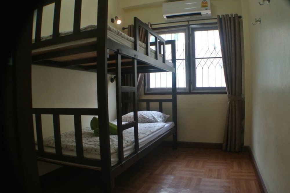 Bed Dee Time Hostel Bangkok Exterior foto