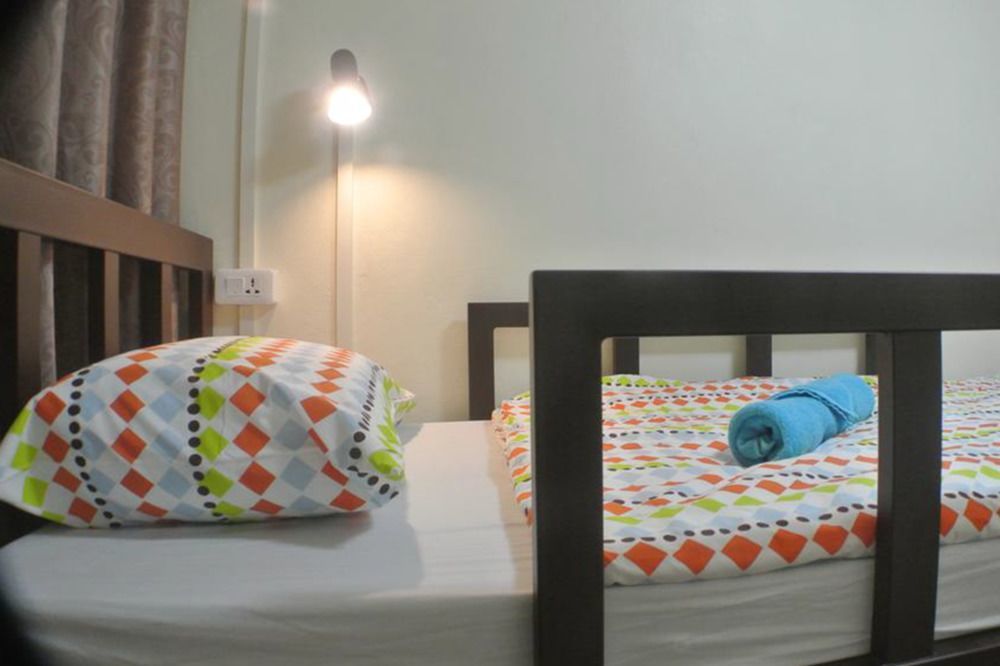 Bed Dee Time Hostel Bangkok Exterior foto