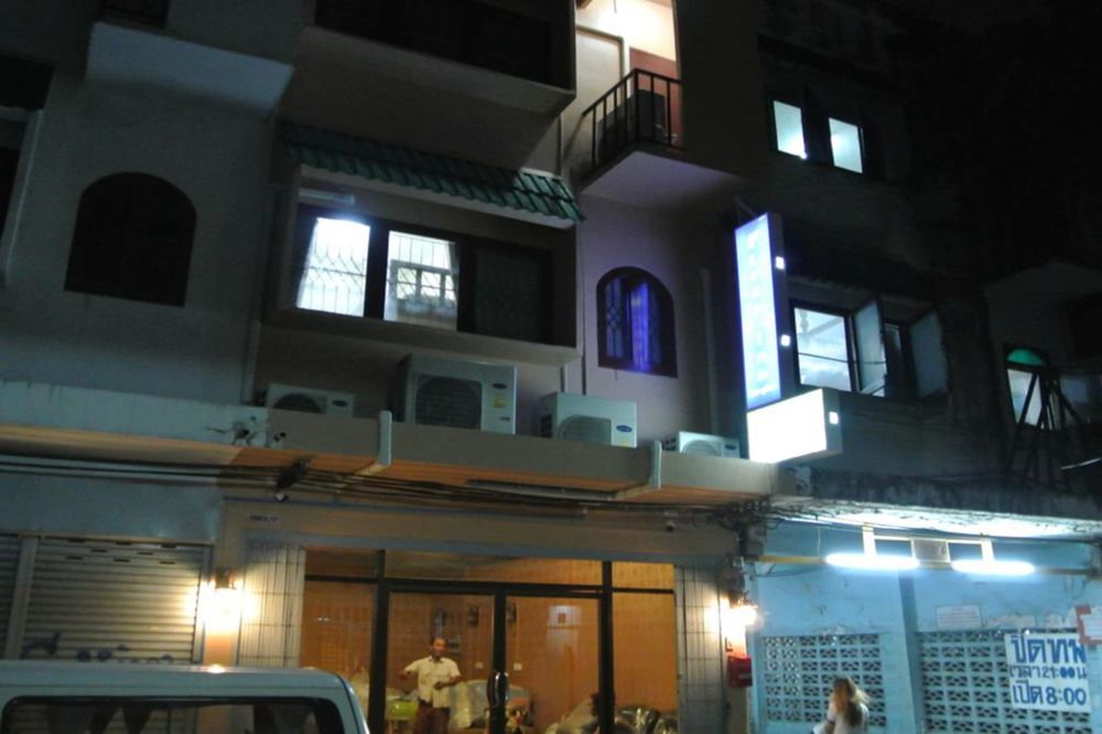 Bed Dee Time Hostel Bangkok Exterior foto